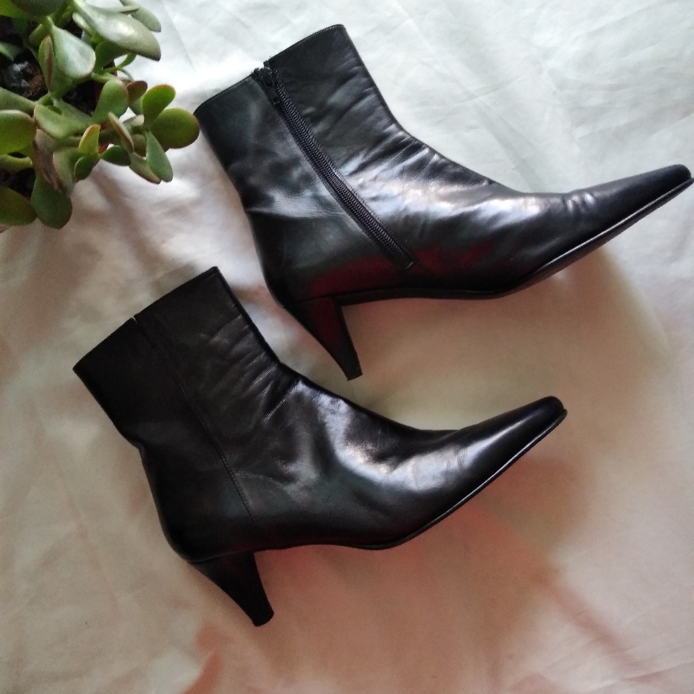 Stuart Weitzman Black Booties , Size 8.5 - image 6